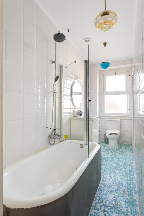 Joivy Cosy 2-bed Flat In Arroios Lisbon